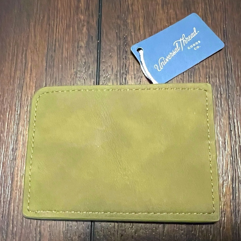 Universal Thread Card Holder - Picture 2 of 2